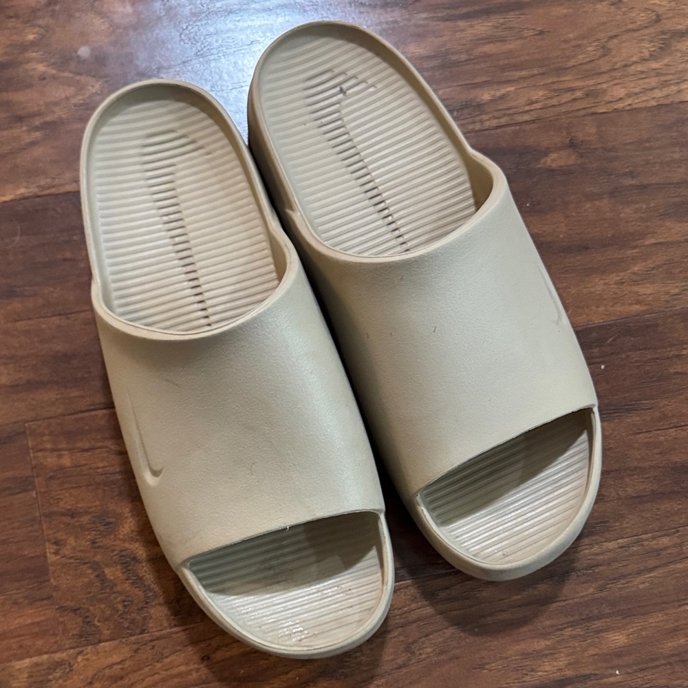 Nike Tan Slide Sandals - Simple Slip-On Design
